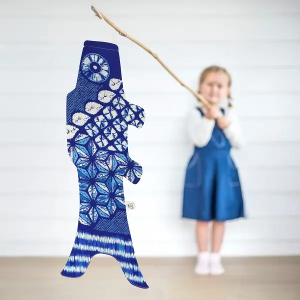 koinobori-madame-mo-Deep-Shibori-by-Atsushi-taille-s (3).webp