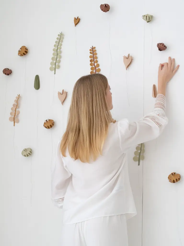 FIELD-paper-flowers-L (18).webp