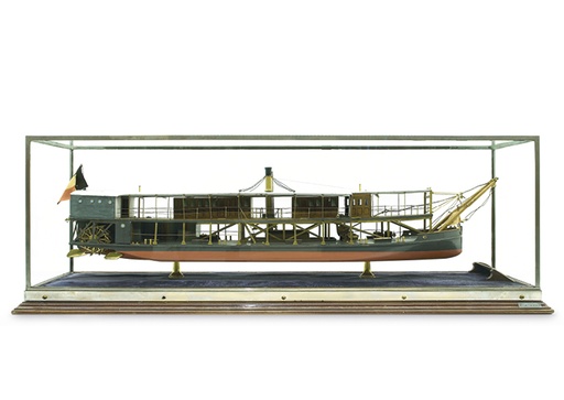 Scheepsmodel van de hekwieler "Kwango"