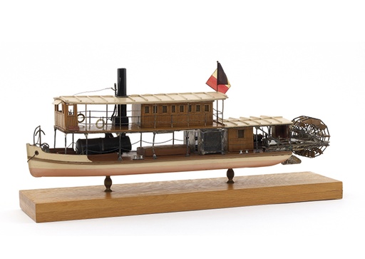 Scheepsmodel van een stoomhekwieler